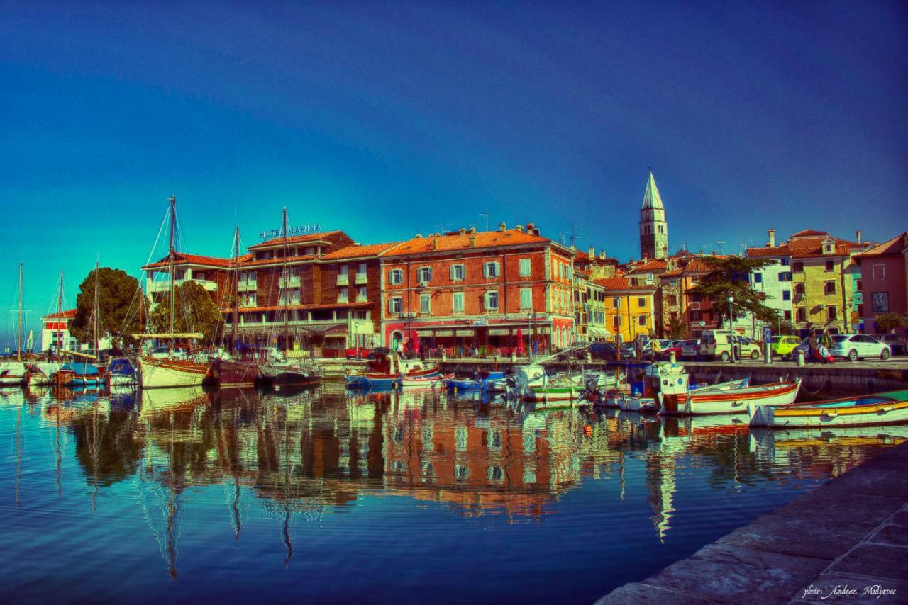 Apartments Old Isola In The Center Izola Extérieur photo